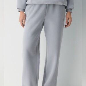 Aritzia
COZY SWEATFLEECE MEGA JOGGER
